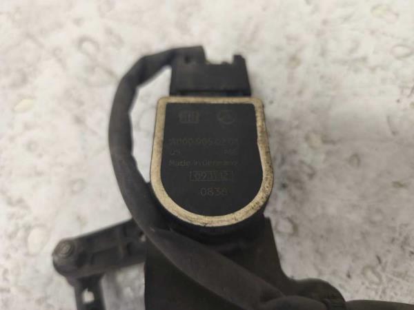 CAPTEUR DE NIVEU DE PHARE AVANT MERCEDES - Vue 3